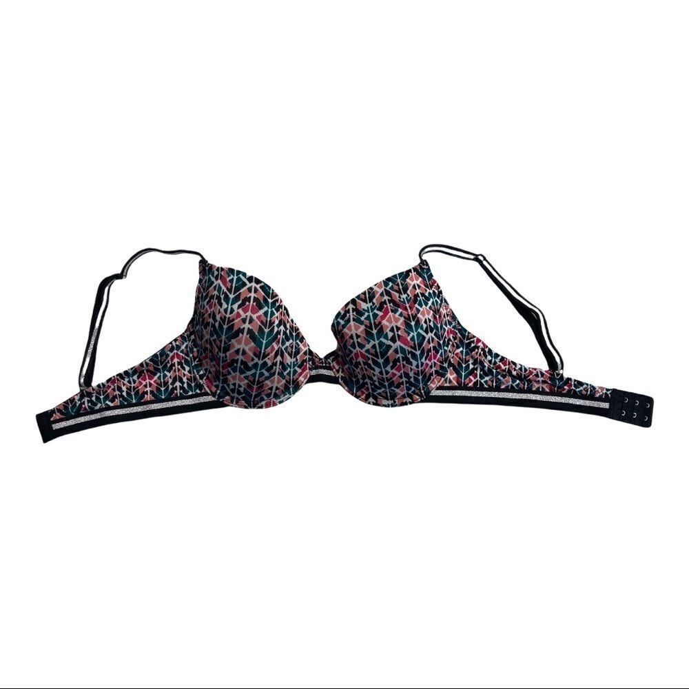 JUST BE, Women’s Geometric Bra, 34B, Black,‎ Green, Peach, Pink, Silver.